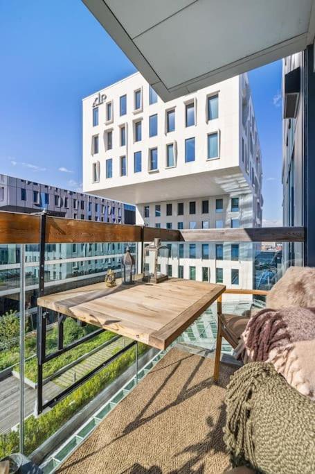 Modern 2Bed Room Sea View Apartment @ Oslo Barcode Buitenkant foto